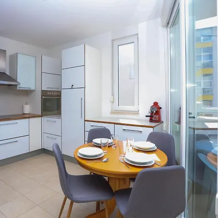 M&l * Макарска